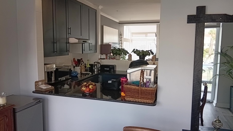 3 Bedroom Property for Sale in Harbour Island Western Cape